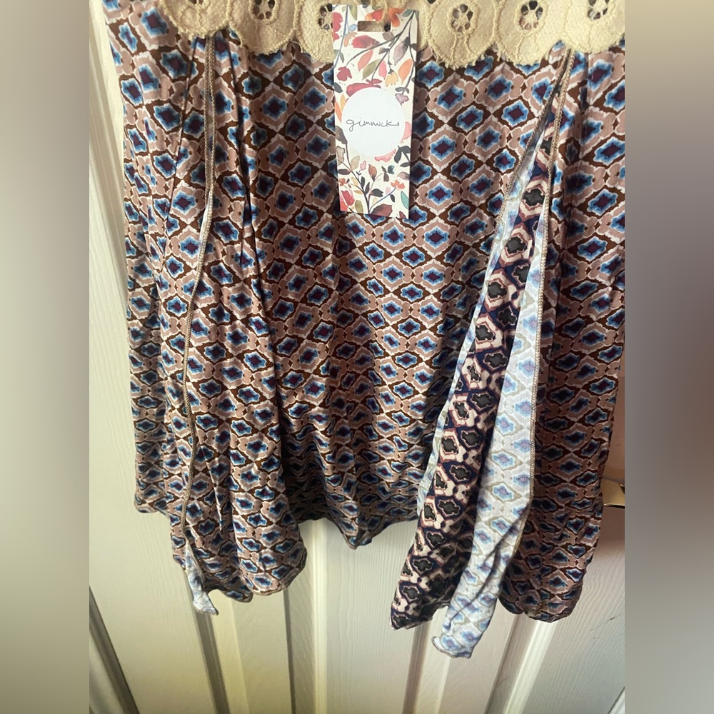 NWT gimmick crochet boho pieced tunic tank top size Small. Ivory/ multicolor - Picture 3 of 10